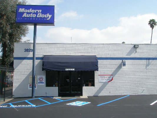 Modern Auto Body of Glendale
