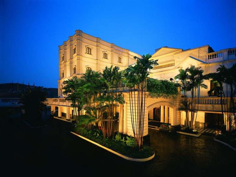 The Oberoi Grand Kolkata Hotel 