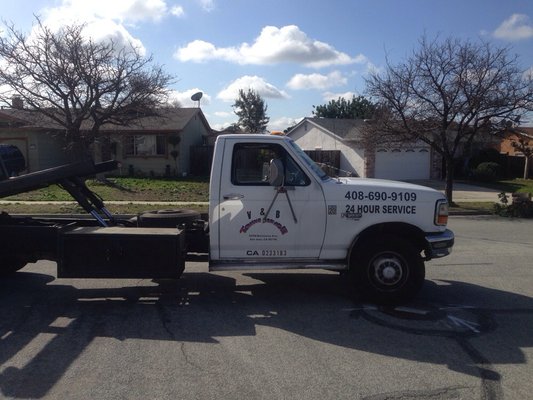 V&B Towing