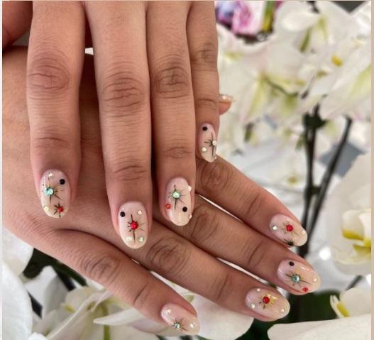 The Nail Lounge